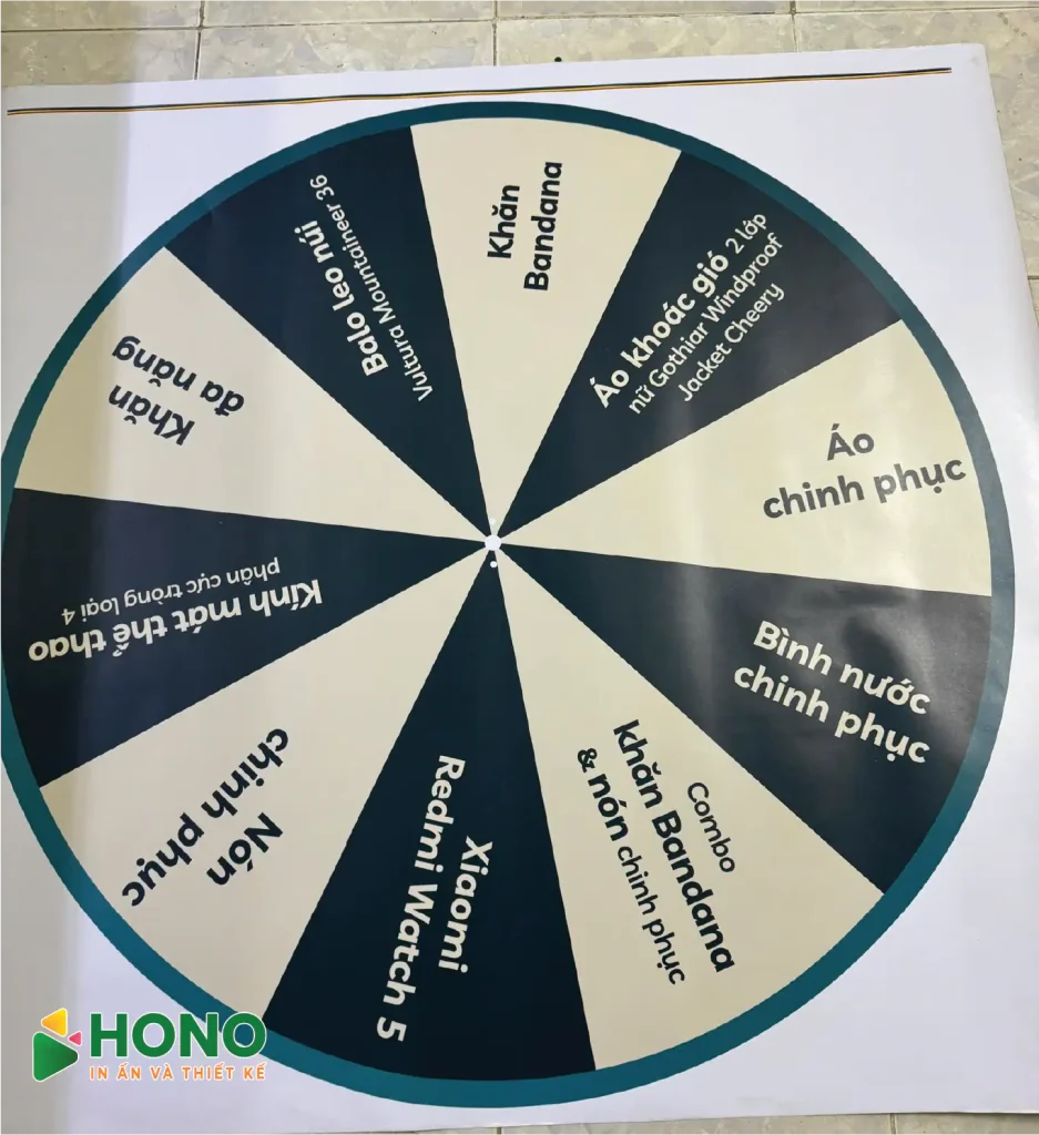 Decal khổ lớn in vòng quay may mắn màu sắc rực rỡ dùng cho sự kiện quảng cáo ngoài trời